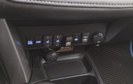 Toyota RAV4, 2016 год, 2 650 000 рублей, 14 фотография