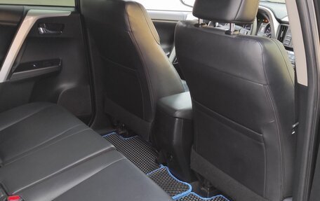 Toyota RAV4, 2016 год, 2 650 000 рублей, 12 фотография