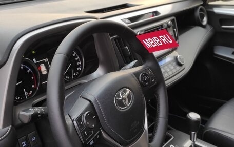 Toyota RAV4, 2016 год, 2 650 000 рублей, 13 фотография
