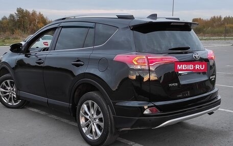 Toyota RAV4, 2016 год, 2 650 000 рублей, 17 фотография