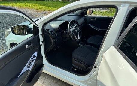 Hyundai Solaris II рестайлинг, 2015 год, 1 000 030 рублей, 7 фотография