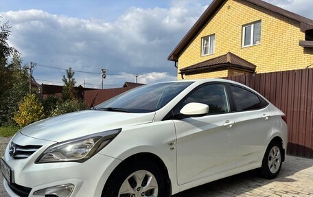 Hyundai Solaris II рестайлинг, 2015 год, 1 000 030 рублей, 4 фотография