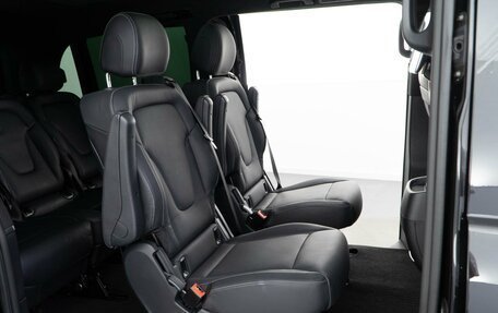 Mercedes-Benz V-Класс, 2021 год, 8 274 650 рублей, 10 фотография