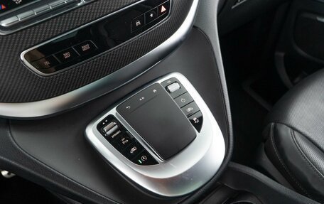 Mercedes-Benz V-Класс, 2021 год, 8 274 650 рублей, 25 фотография