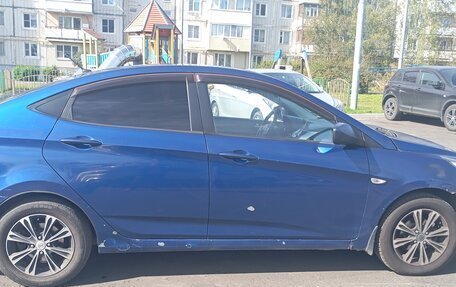 Hyundai Solaris II рестайлинг, 2012 год, 360 000 рублей, 3 фотография