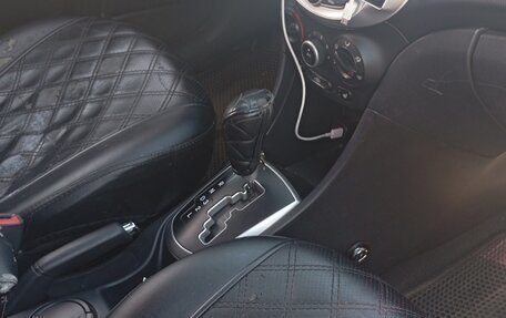 Hyundai Solaris II рестайлинг, 2012 год, 360 000 рублей, 8 фотография