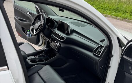 Hyundai Tucson III, 2019 год, 2 220 000 рублей, 10 фотография