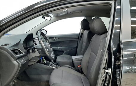 Hyundai Solaris II рестайлинг, 2017 год, 1 090 000 рублей, 10 фотография