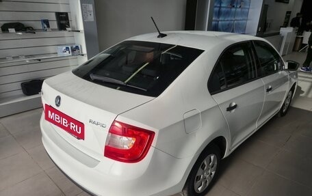 Skoda Rapid I, 2017 год, 690 000 рублей, 8 фотография