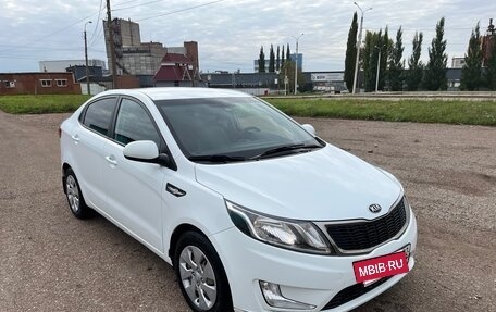KIA Rio III рестайлинг, 2014 год, 900 000 рублей, 2 фотография