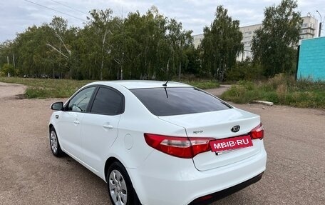 KIA Rio III рестайлинг, 2014 год, 900 000 рублей, 4 фотография