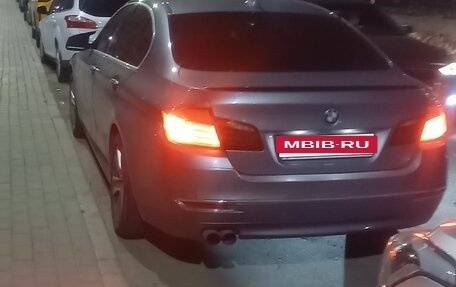 BMW 5 серия, 2011 год, 1 329 000 рублей, 2 фотография