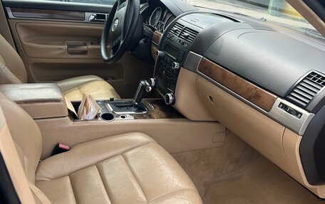 Volkswagen Touareg III, 2007 год, 800 000 рублей, 10 фотография