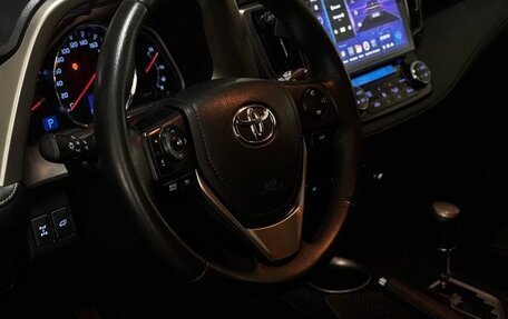 Toyota RAV4, 2014 год, 1 800 000 рублей, 14 фотография