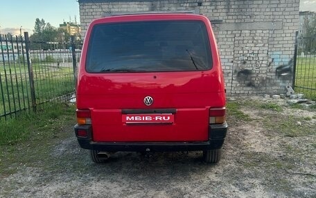 Volkswagen Caravelle T4, 1994 год, 1 180 000 рублей, 4 фотография