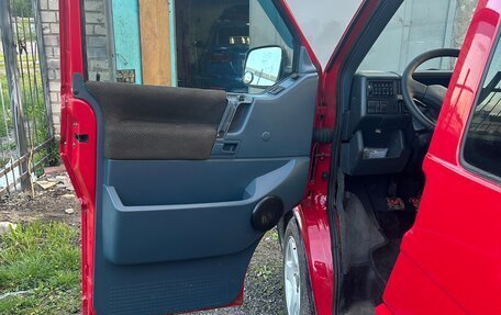 Volkswagen Caravelle T4, 1994 год, 1 180 000 рублей, 12 фотография