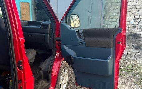 Volkswagen Caravelle T4, 1994 год, 1 180 000 рублей, 9 фотография