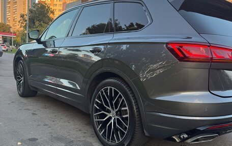 Volkswagen Touareg III, 2019 год, 6 000 000 рублей, 5 фотография