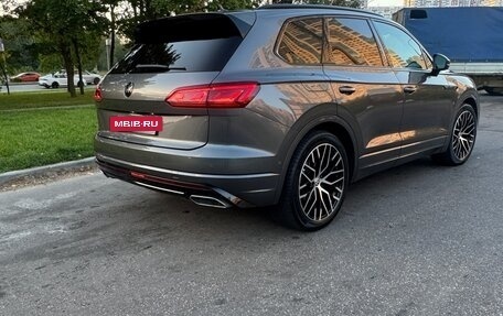 Volkswagen Touareg III, 2019 год, 6 000 000 рублей, 4 фотография