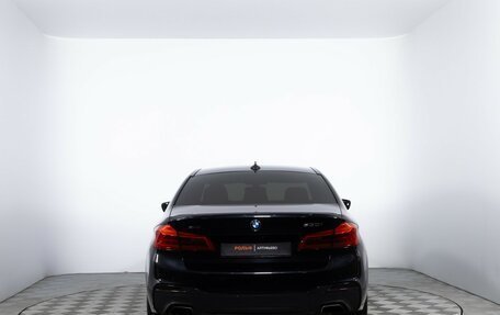BMW 5 серия, 2018 год, 3 550 000 рублей, 6 фотография