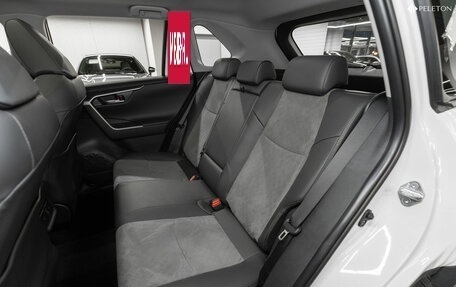 Toyota RAV4, 2025 год, 4 150 000 рублей, 13 фотография
