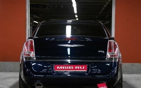 Chrysler 300C II, 2012 год, 1 550 000 рублей, 6 фотография