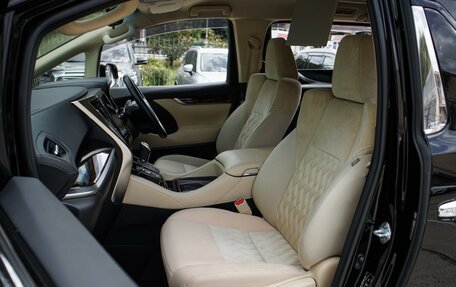 Toyota Alphard III, 2018 год, 4 999 000 рублей, 10 фотография