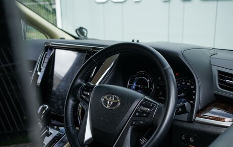 Toyota Alphard III, 2018 год, 4 999 000 рублей, 16 фотография