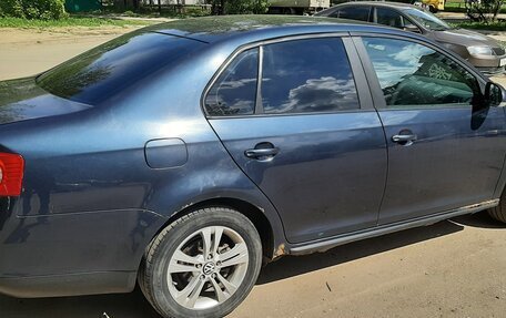Volkswagen Jetta VI, 2008 год, 430 000 рублей, 3 фотография