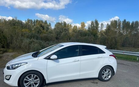Hyundai i30 II рестайлинг, 2013 год, 1 050 000 рублей, 4 фотография