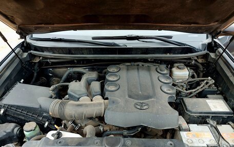 Toyota Land Cruiser Prado 150 рестайлинг 2, 2011 год, 3 250 000 рублей, 5 фотография