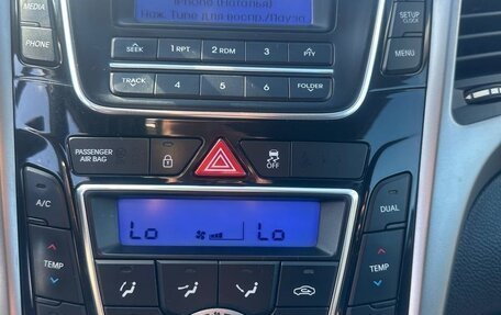 Hyundai i30 II рестайлинг, 2013 год, 1 050 000 рублей, 13 фотография