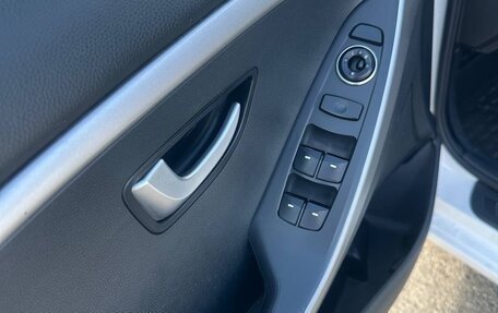 Hyundai i30 II рестайлинг, 2013 год, 1 050 000 рублей, 24 фотография