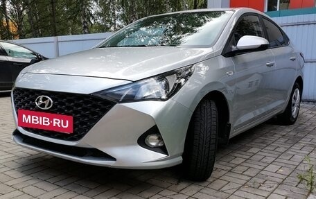 Hyundai Solaris II рестайлинг, 2021 год, 1 250 000 рублей, 2 фотография