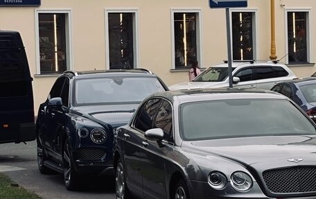 Bentley Continental Flying Spur, 2005 год, 1 650 000 рублей, 1 фотография