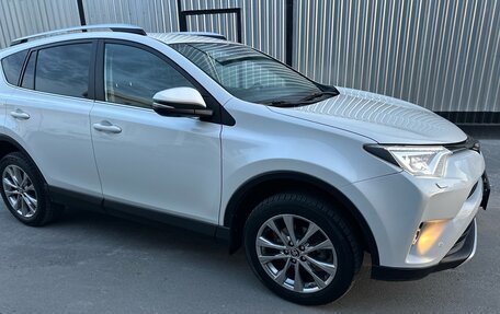 Toyota RAV4, 2017 год, 2 500 000 рублей, 1 фотография