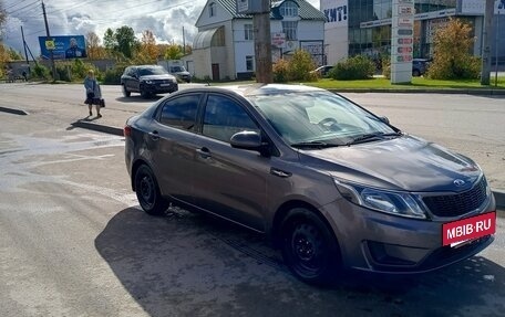 KIA Rio III рестайлинг, 2013 год, 800 000 рублей, 3 фотография