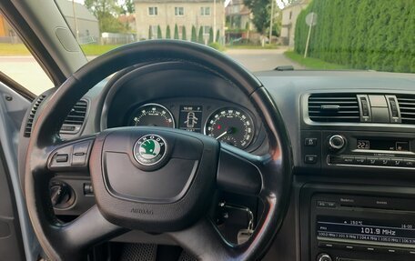 Skoda Fabia II, 2010 год, 745 000 рублей, 14 фотография
