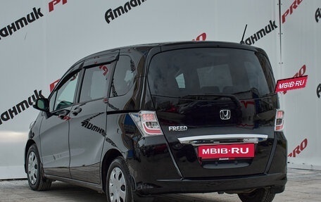 Honda Freed I, 2013 год, 1 230 000 рублей, 4 фотография