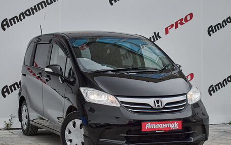 Honda Freed I, 2013 год, 1 230 000 рублей, 3 фотография