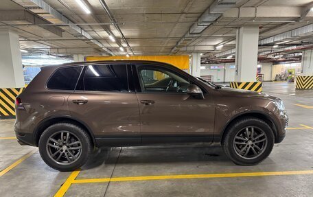 Volkswagen Touareg III, 2011 год, 1 650 000 рублей, 9 фотография