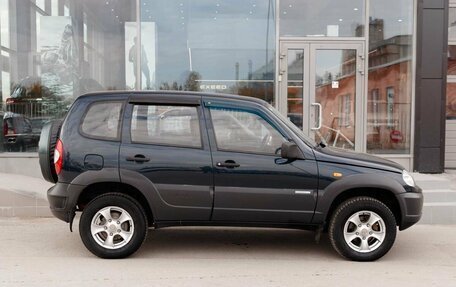 Chevrolet Niva I рестайлинг, 2010 год, 500 000 рублей, 4 фотография