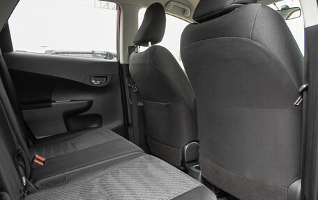 Toyota Ractis II, 2012 год, 858 000 рублей, 14 фотография