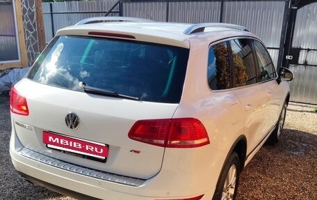 Volkswagen Touareg III, 2013 год, 2 550 000 рублей, 2 фотография