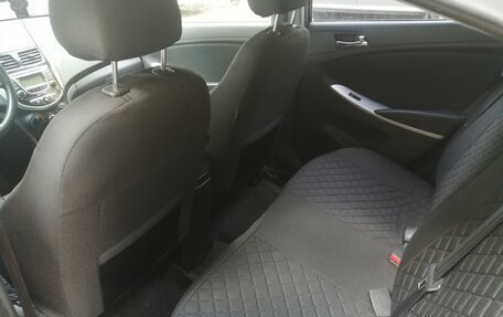 Hyundai Solaris II рестайлинг, 2012 год, 780 000 рублей, 11 фотография