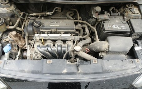 Hyundai Solaris II рестайлинг, 2012 год, 780 000 рублей, 21 фотография