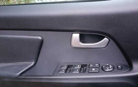 KIA Sportage III, 2012 год, 975 000 рублей, 26 фотография