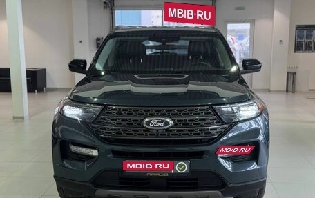 Ford Explorer VI, 2022 год, 3 400 000 рублей, 2 фотография