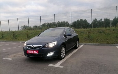 Opel Astra J, 2011 год, 700 000 рублей, 1 фотография