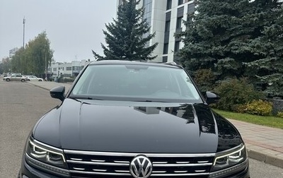 Volkswagen Tiguan II, 2017 год, 2 350 000 рублей, 1 фотография